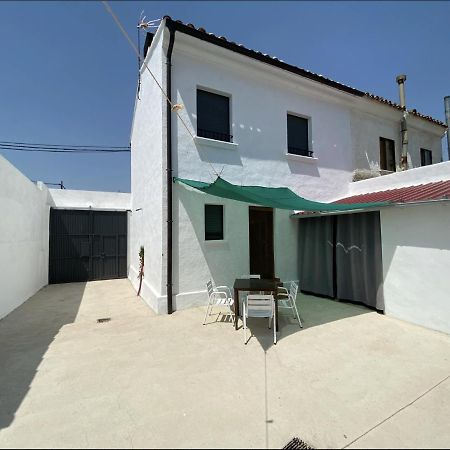 Apartamento Turistico La Torre Santacara ภายนอก รูปภาพ