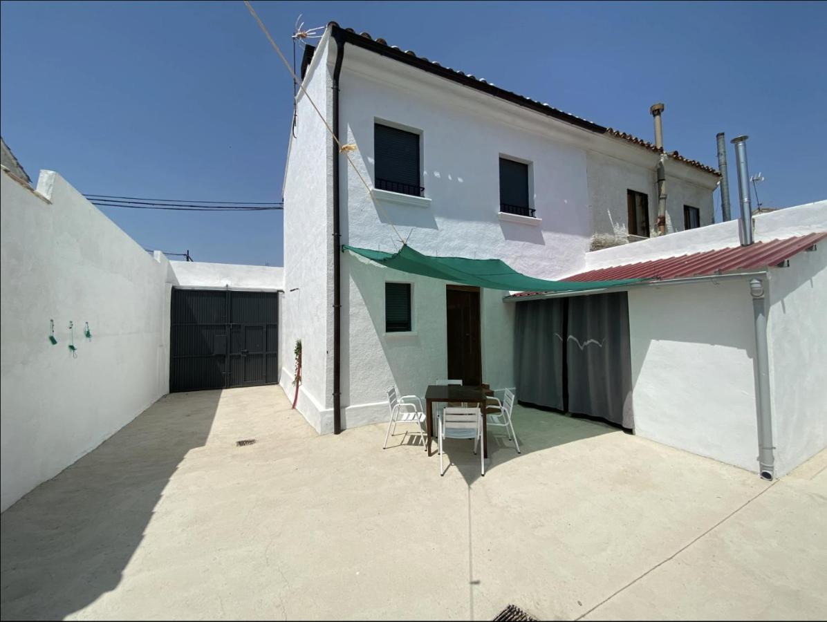 Apartamento Turistico La Torre Santacara ภายนอก รูปภาพ